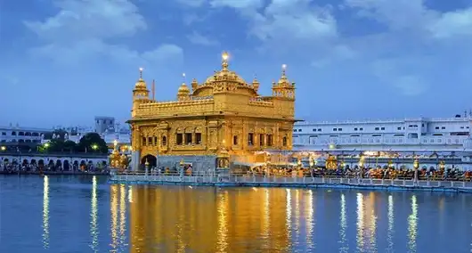 Golden Temple (Sri Harmandir Sahib), the iconic landmark and spiritual identity of Amritsar, Punjab